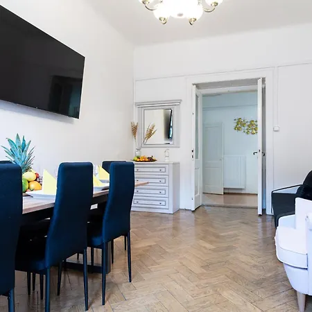 Lejlighed Of Victory *